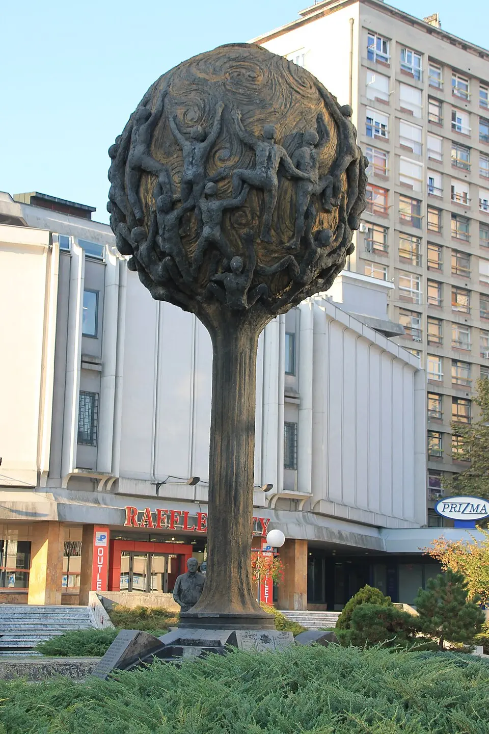 Споменик „Успење”