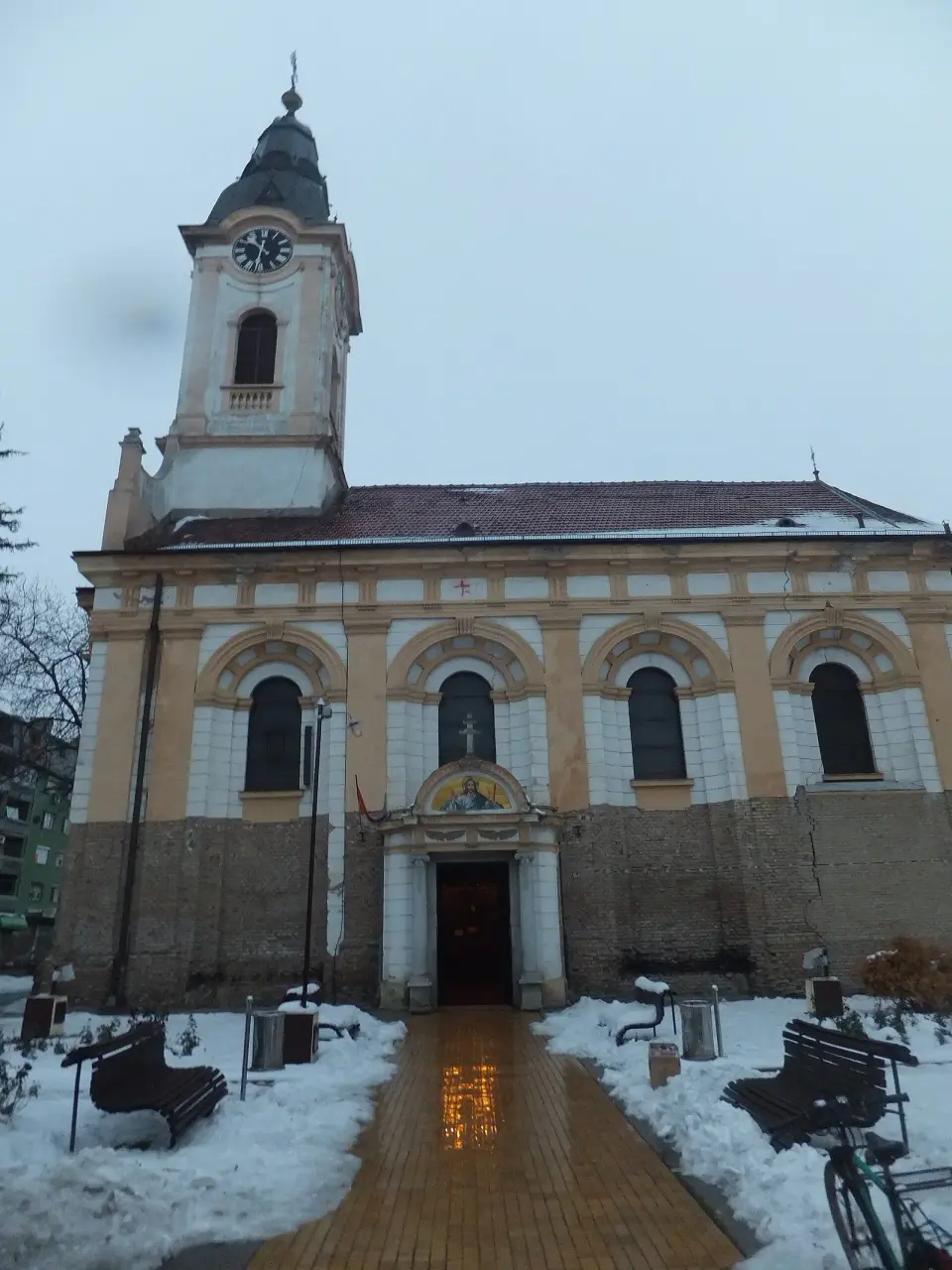 Српска православна црква Сошествија Светог Духа у Руми