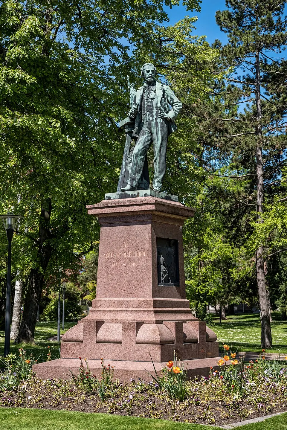 monument Bartholdi