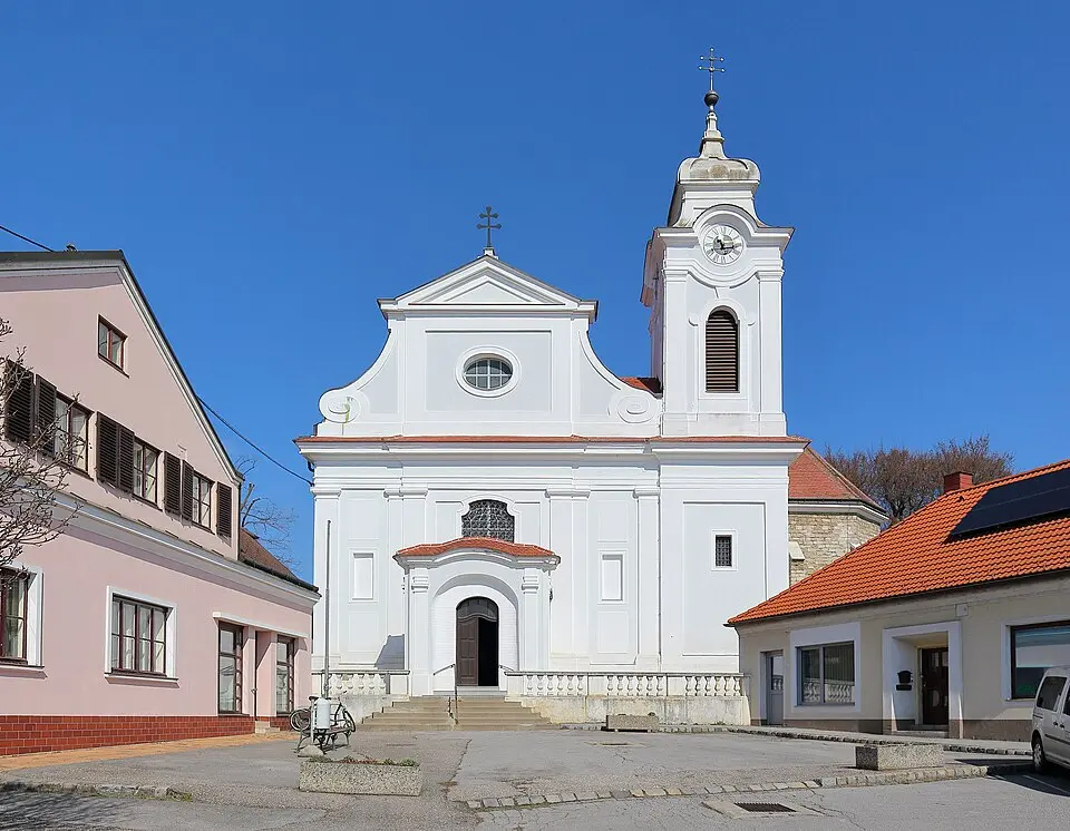 Obrázok: C.Stadler/Bwag · CC BY-SA 4.0 Pfarrkirche Wilfersdorf