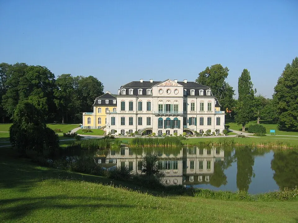 Image: Dorado (Dorado at de.wikipedia) · Public domain Schloss Wilhelmsthal