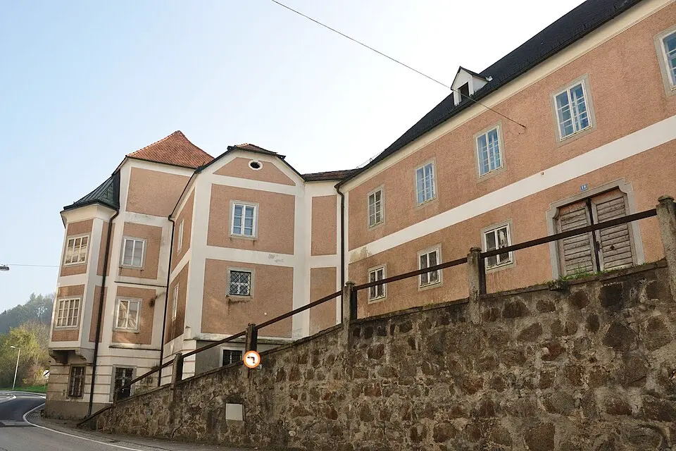 Ehem. Stiftstaverne, Altes Bräuhaus und Stiftskellerei