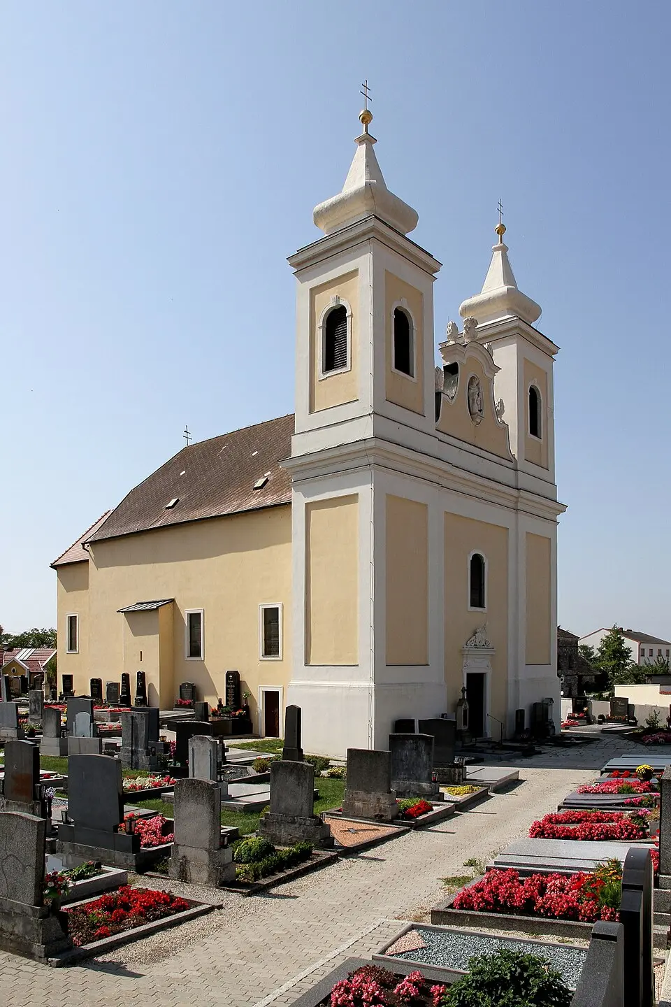 Slika: C.Stadler/Bwag · CC BY-SA 3.0 Pfarrkirche Winden am See