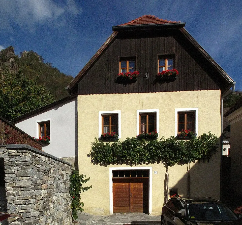 Winzerhaus mit Presskeller
