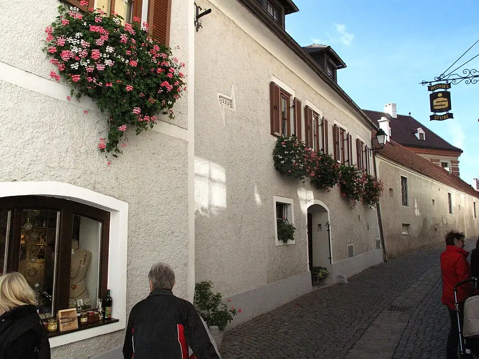 Winzerhaus mit Wirtschaftsgeschoß