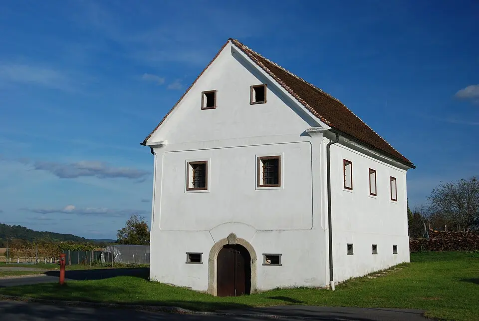 Wirtschaftsgebäude, sog. Kellerstöckl