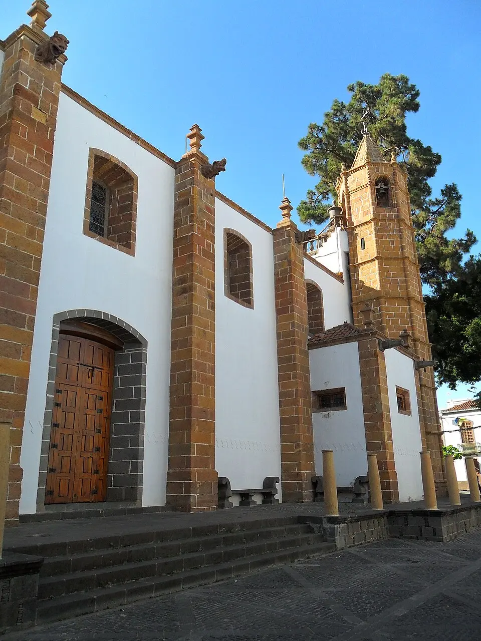 basílica de Nuestra Señora del Pino