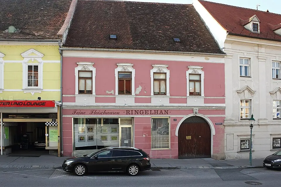Wohn- und Geschäftshaus