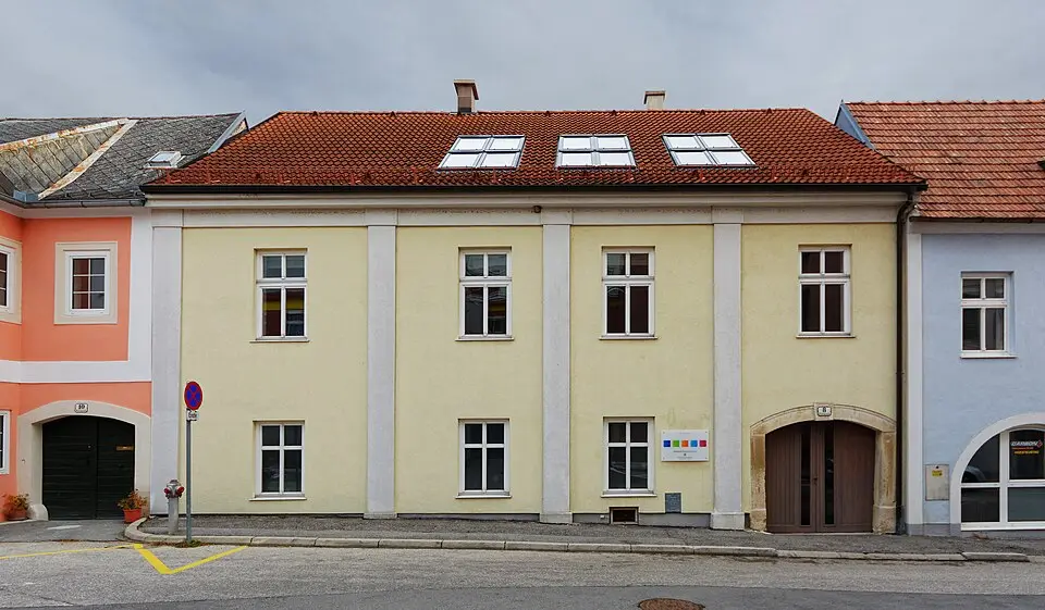 Bild: Robert Heilinger · CC BY-SA 3.0 Wohnhaus
