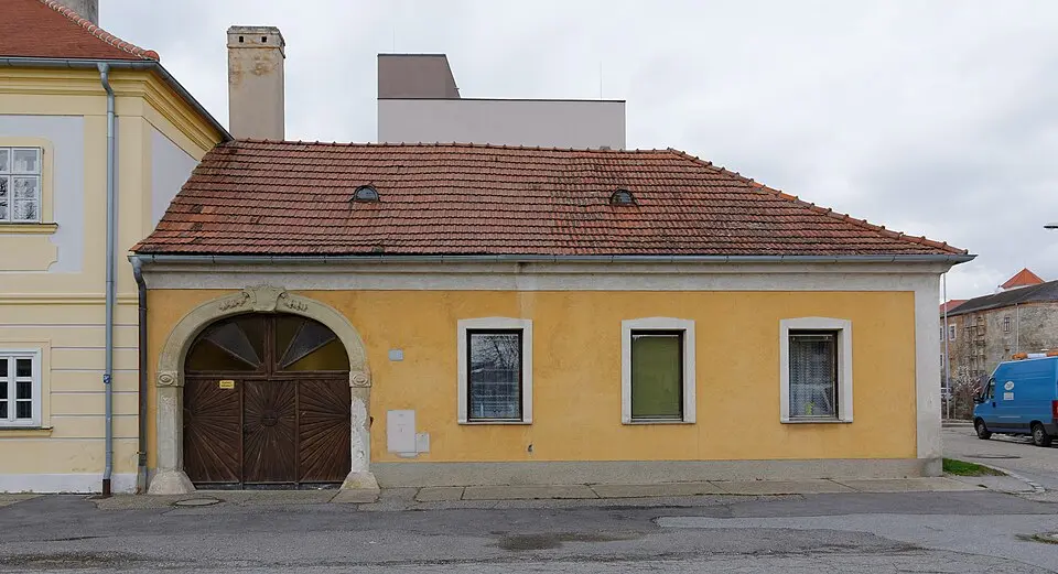 Wohnhaus Joseph-Joachim-Platz 9