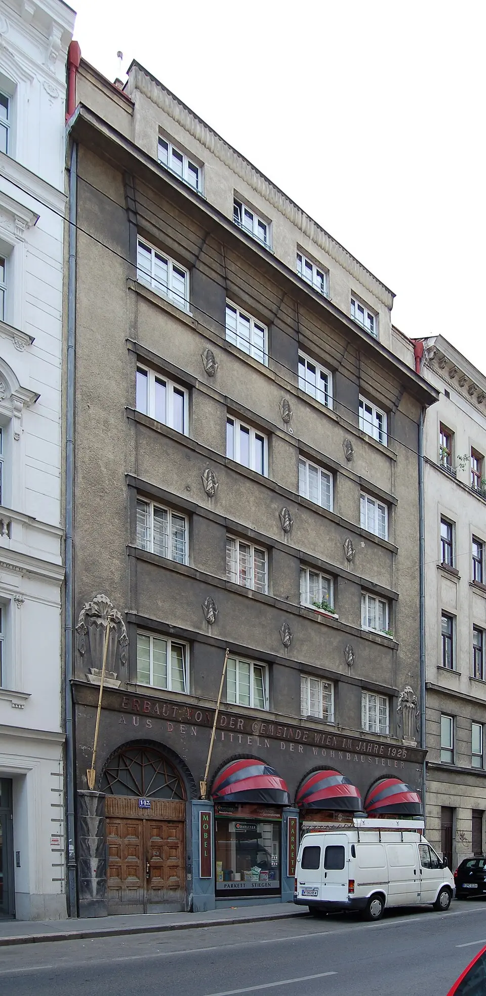 Gemeindebau Neustiftgasse 143