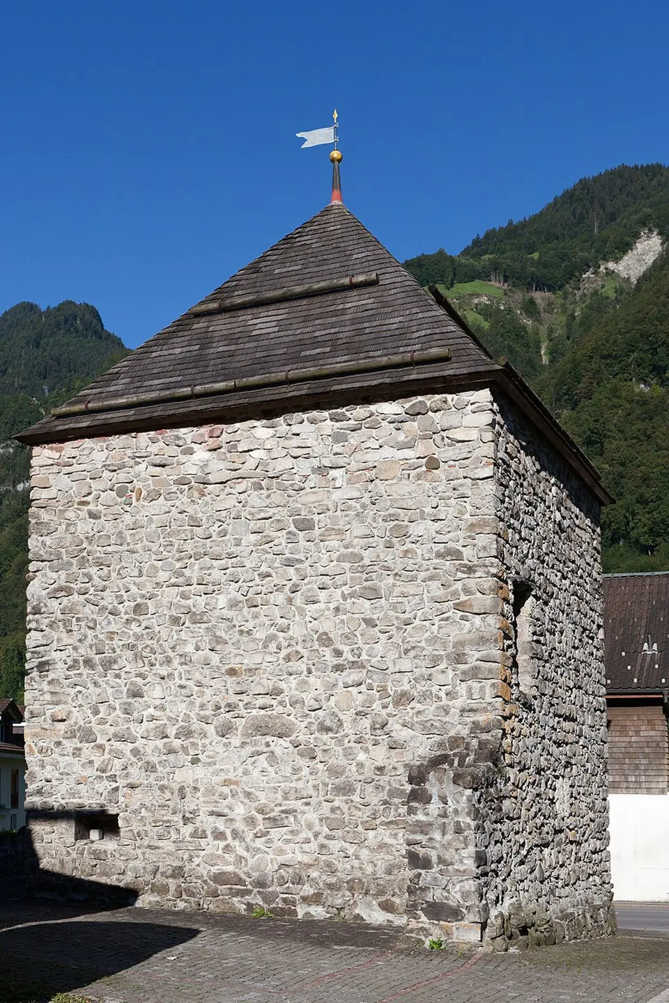 Mittelalterliche Burgruine "Dörfli"