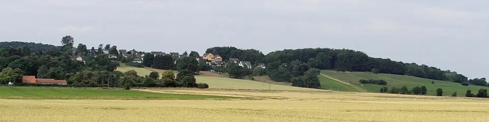 Obrázok: Den man tau · CC BY-SA 3.0 Wolfsberg