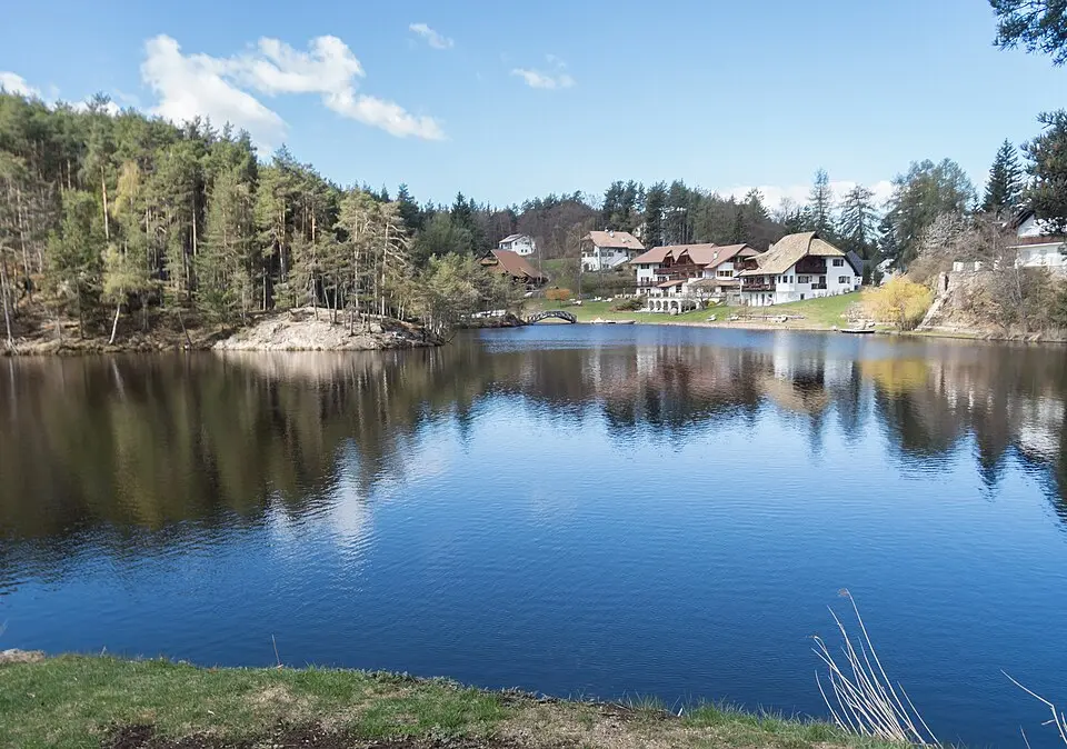 lago di Costalovara