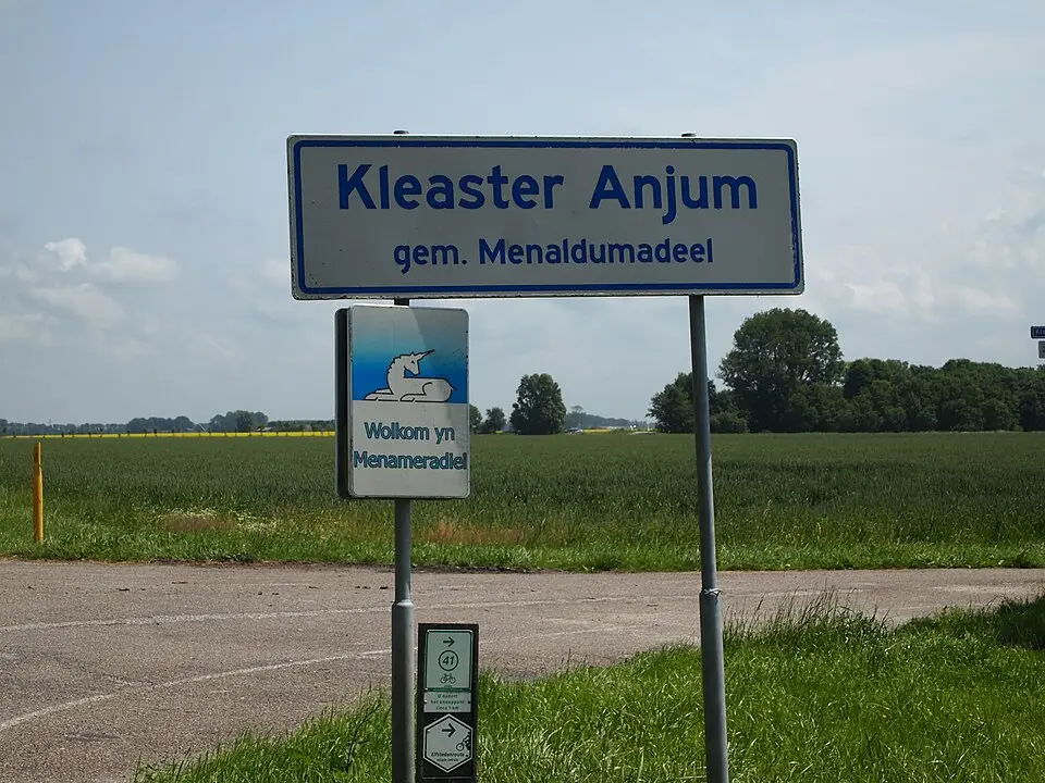 Image: Baykedevries · CC BY-SA 3.0 Kleaster Anjum
