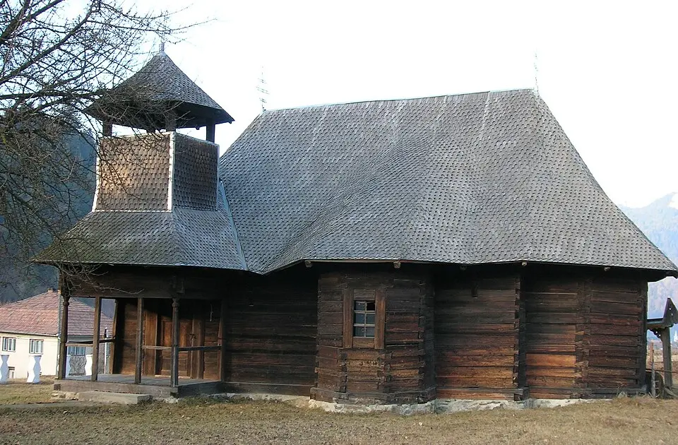 Obrázek: Qvadratvs · CC BY-SA 3.0 Biserica de lemn din Tulgheș