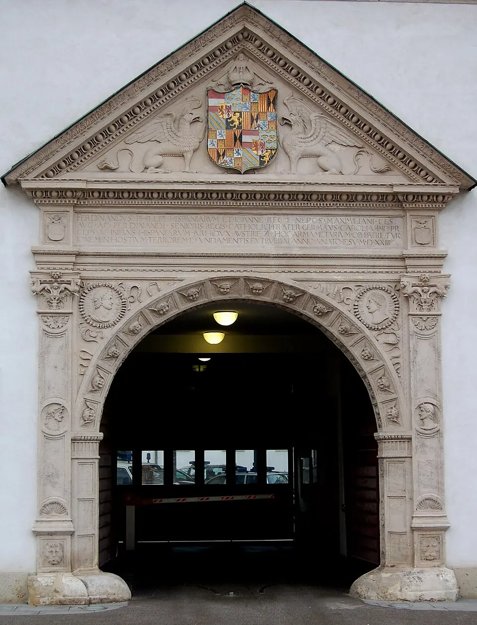 Renaissanceportale des ehemaligen Zeughauses