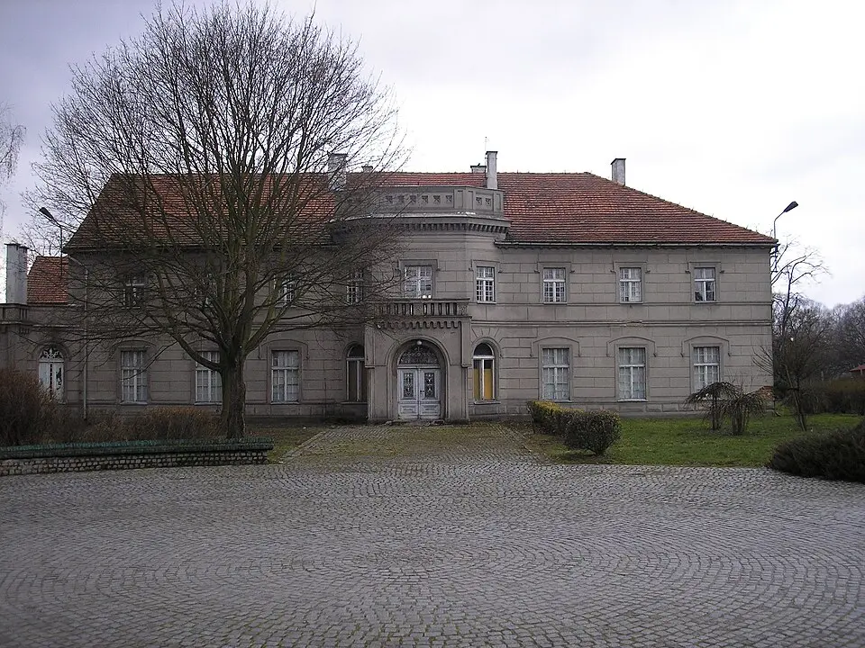 Pałac na Opieszynie we Wrześni