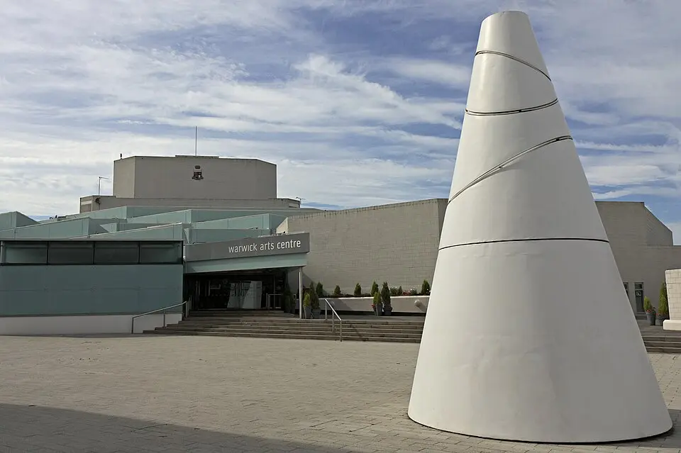 Warwick Umetniški center