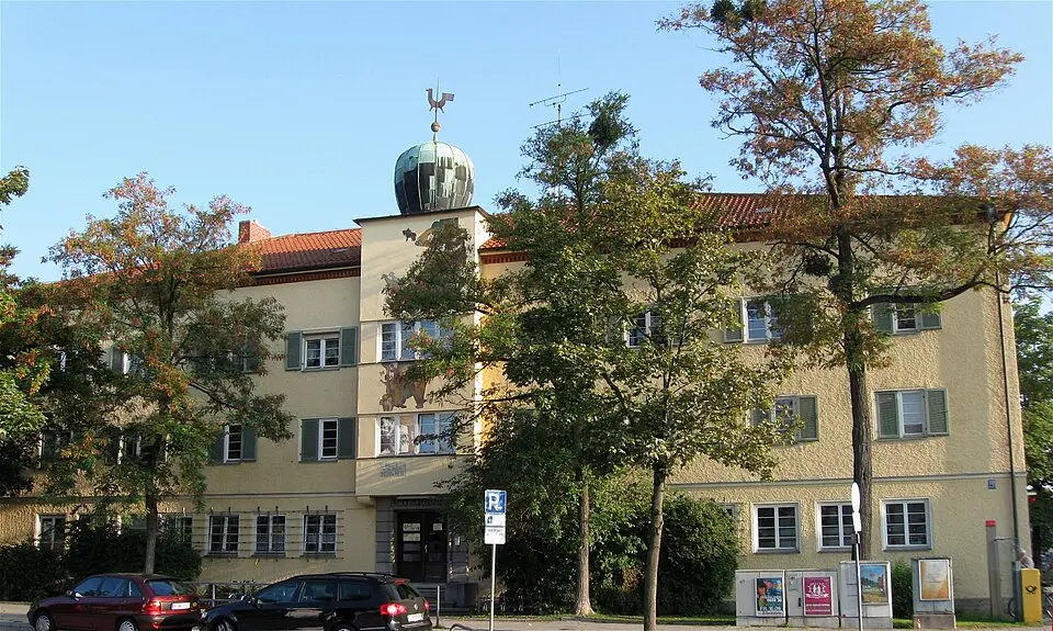 Großhadern Town Hall