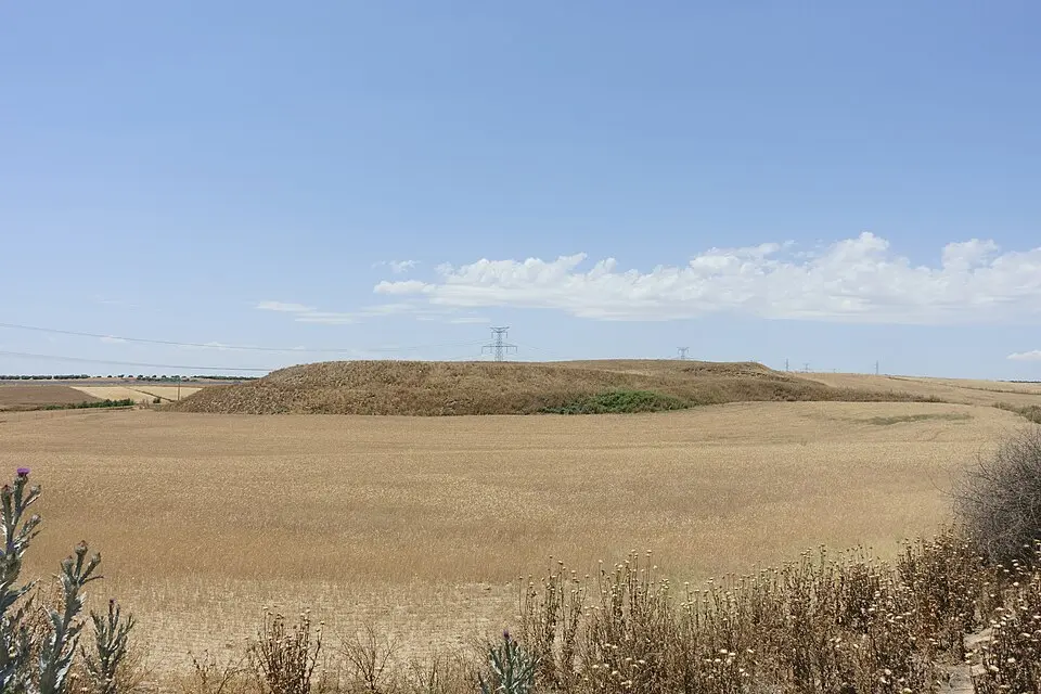 Bild: Rodelar · CC BY-SA 4.0 Yacimiento arqueológico El Cerrón