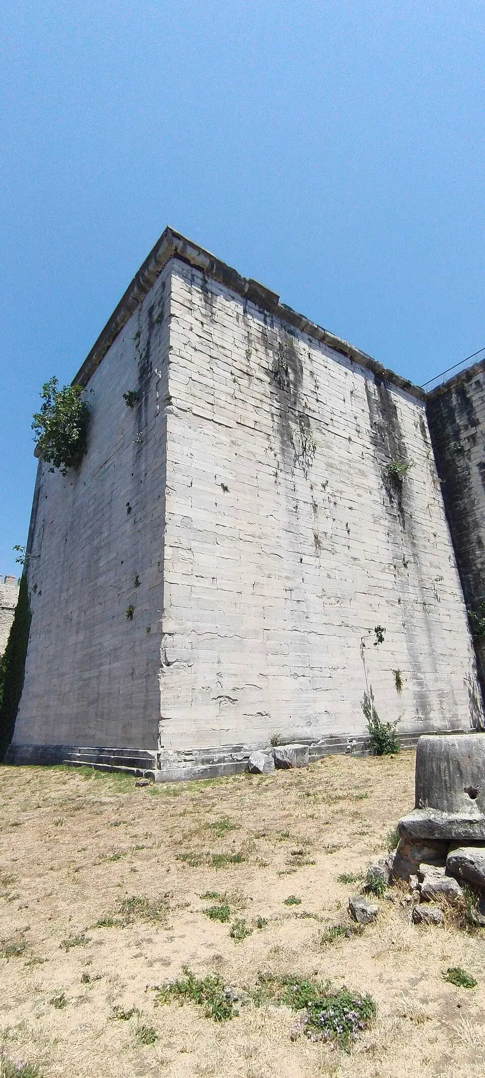 Yedikule Hisarı Cephanelik Kulesi