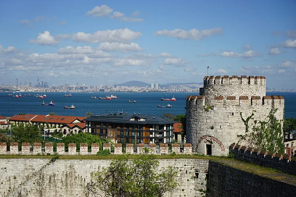 Yedikule Hisarı Top Kulesi