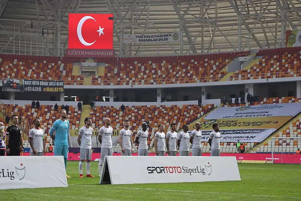 Immagine: Antalyaspor A.Ş. · CC BY 2.0 Malatya Arena
