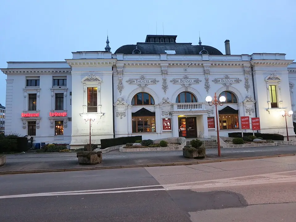 Slika: Paebi · CC BY-SA 3.0 Théâtre Benno Besson