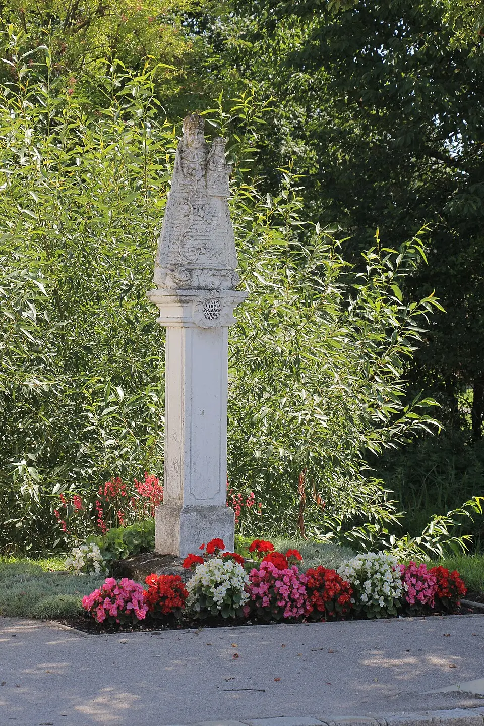 Figurenbildstock, Glockenmadonna