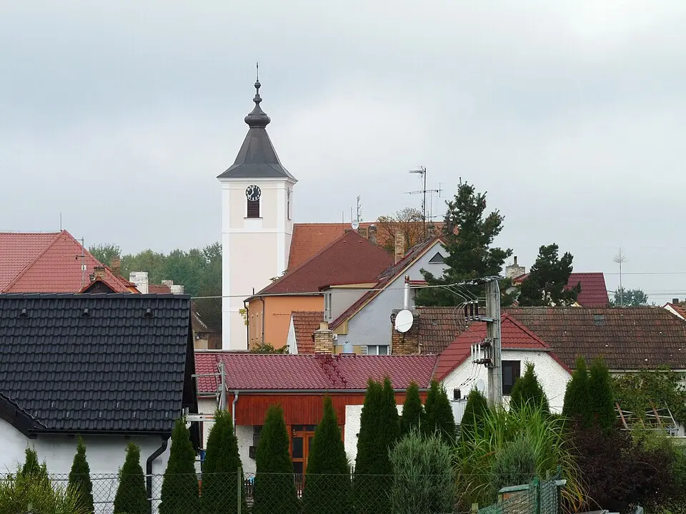 Immagine: Czeva · CC BY-SA 3.0 Zahájí