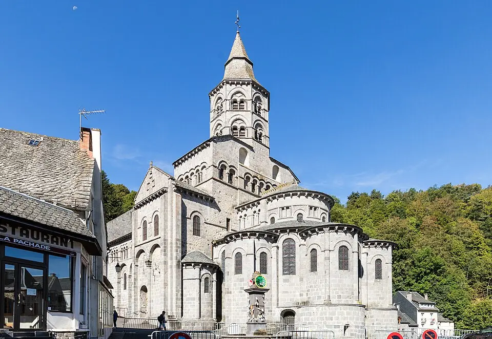 basilique Notre-Dame d'Orcival