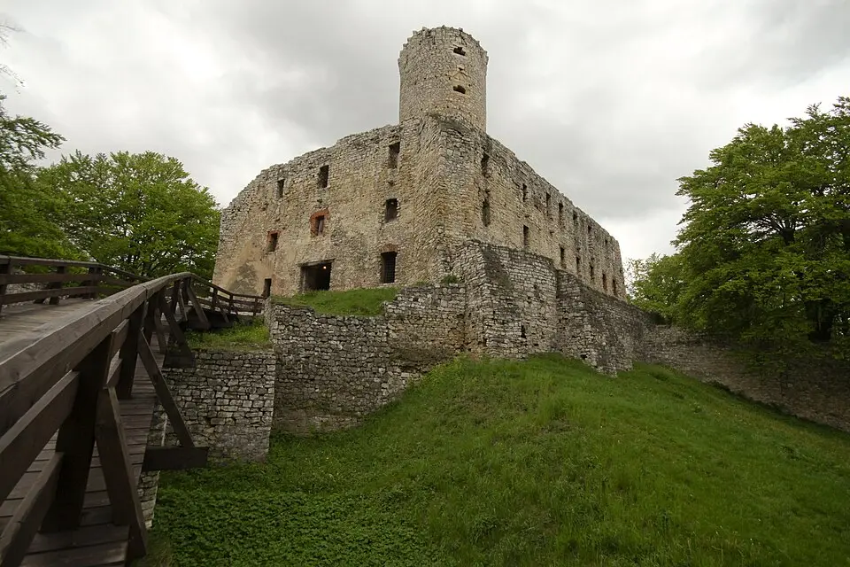 Lipowiec (zamek)
