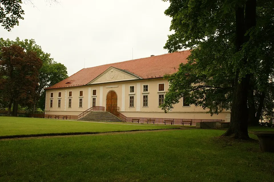 zámek Štěkeň
