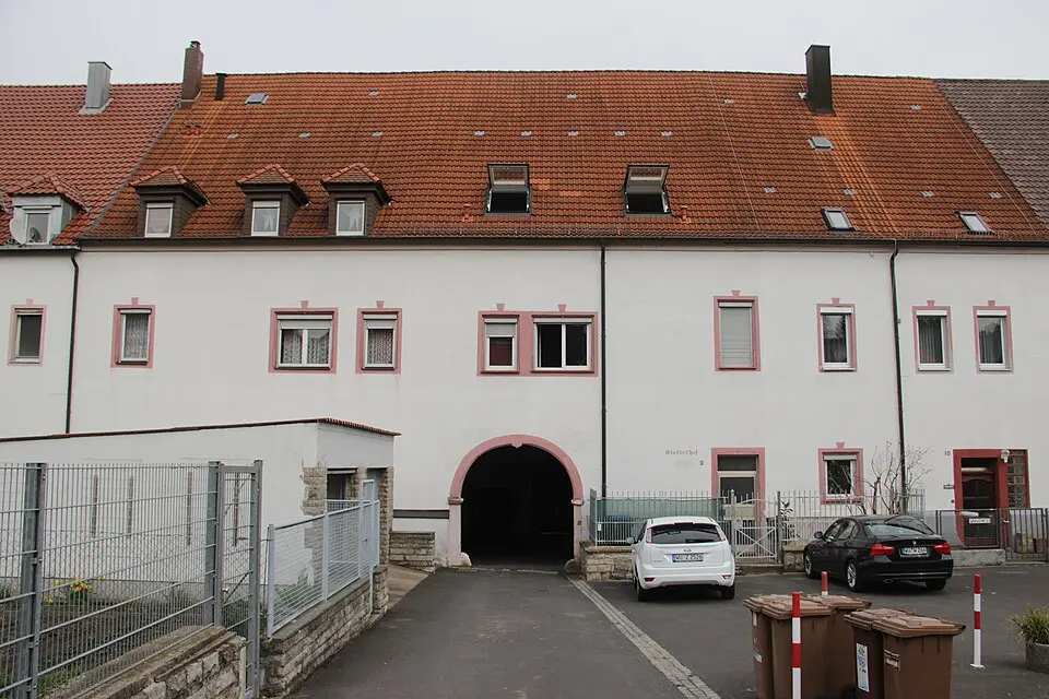 Ehemals Klausurhof des Prämonstratenserinnenklosters Unterzell