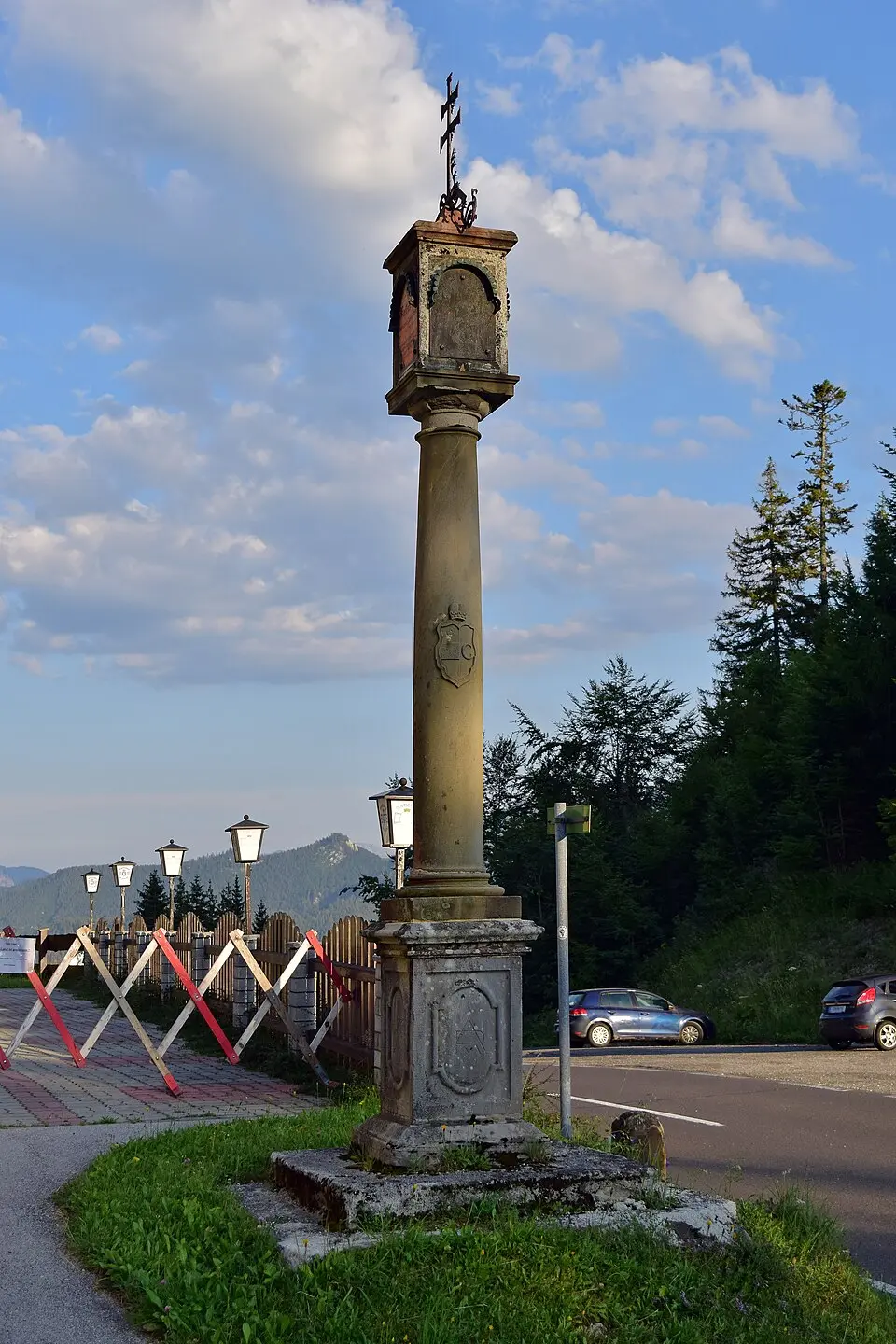 Sog. Kartäusersäule am Zellerrainpass