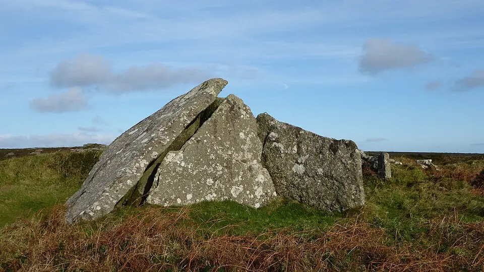 Entrance grave known as Zennor Quoit 600m north-east of Foage Farm