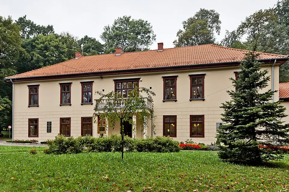 Stary Pałac Potockich w Krzeszowicach