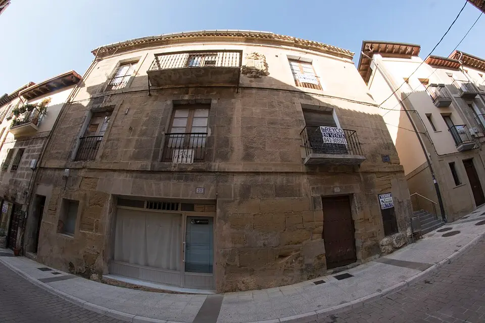 Casa Mayor 28 - 30