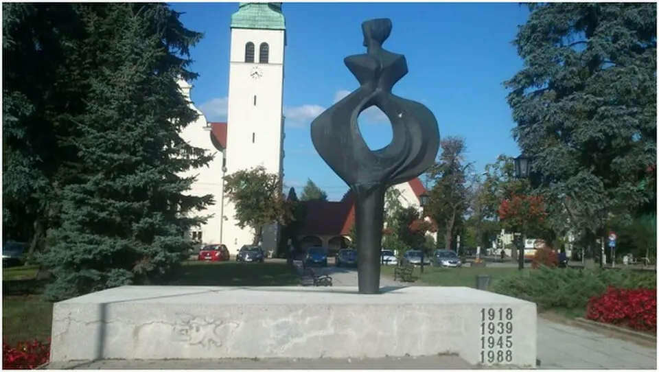Znicz Pamięci Pokoju w Luboniu