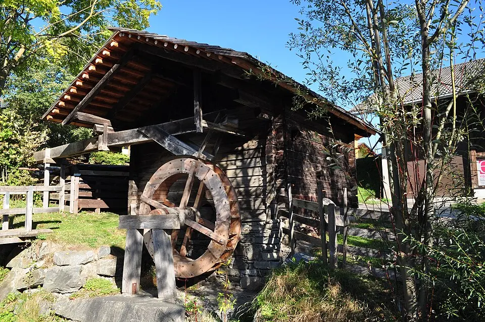Image: Lambert Oitzinger (talk) · CC BY 3.0 Znopp-Mühle