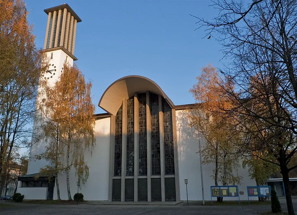Zu den Heiligen Engeln (München)