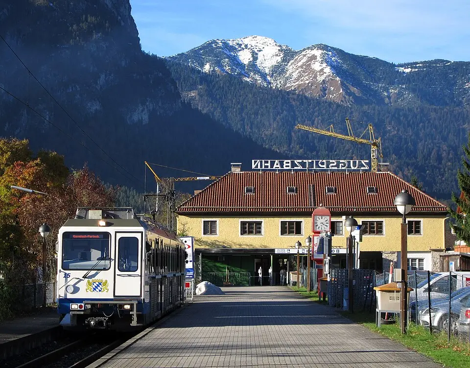 Slika: Christian Allinger from Oberau, Deutschland · CC BY 2.0 Bayerische Zugspitzbahn