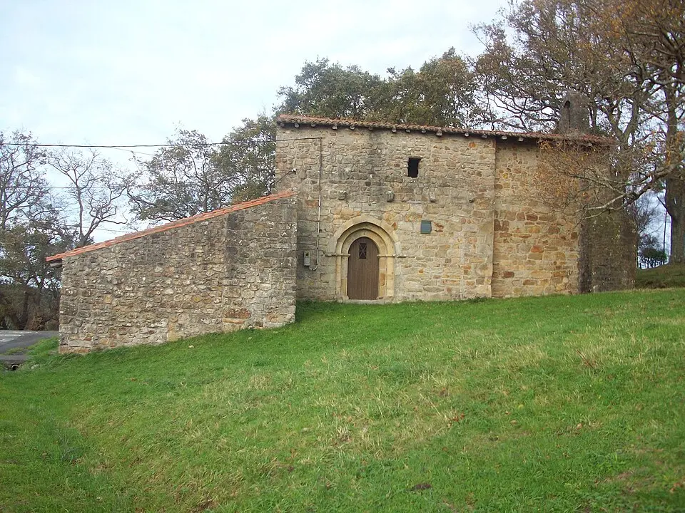 Image: Euskalduna · CC BY-SA 3.0 Ermita de San Miguel (Zumetxaga)