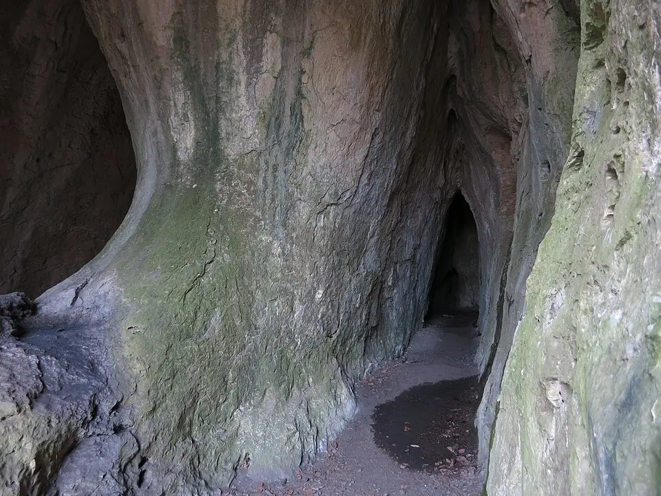 Zwergenhöhle bei Hollenberg