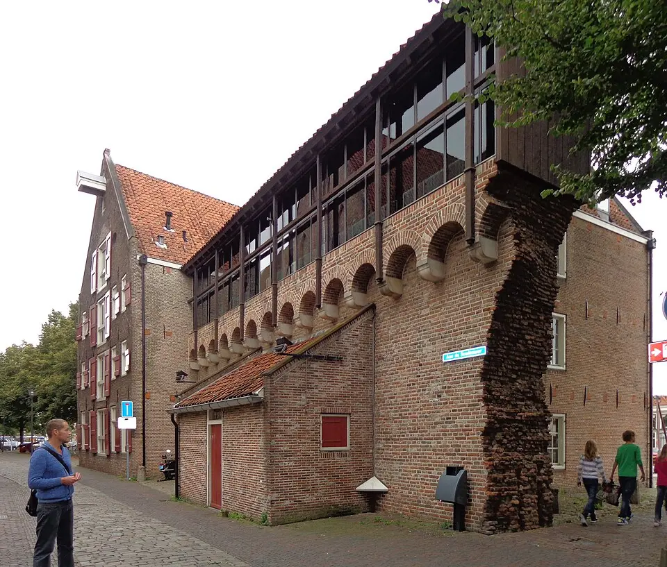 Resten van de middeleeuwse stadsmuur