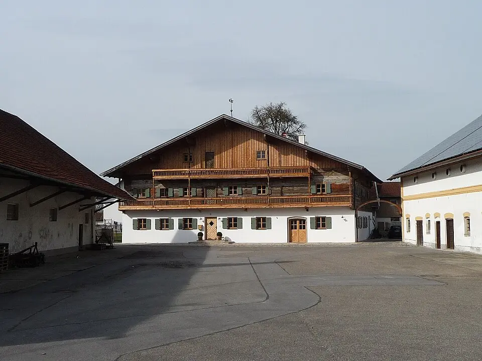 Slika: Konrad Lackerbeck · CC0 Ehemaliger Amtshof des Klosters Niederaltaich