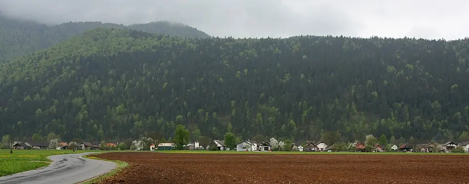 Obrázek: Yerpo · CC BY-SA 3.0 Občina Ig