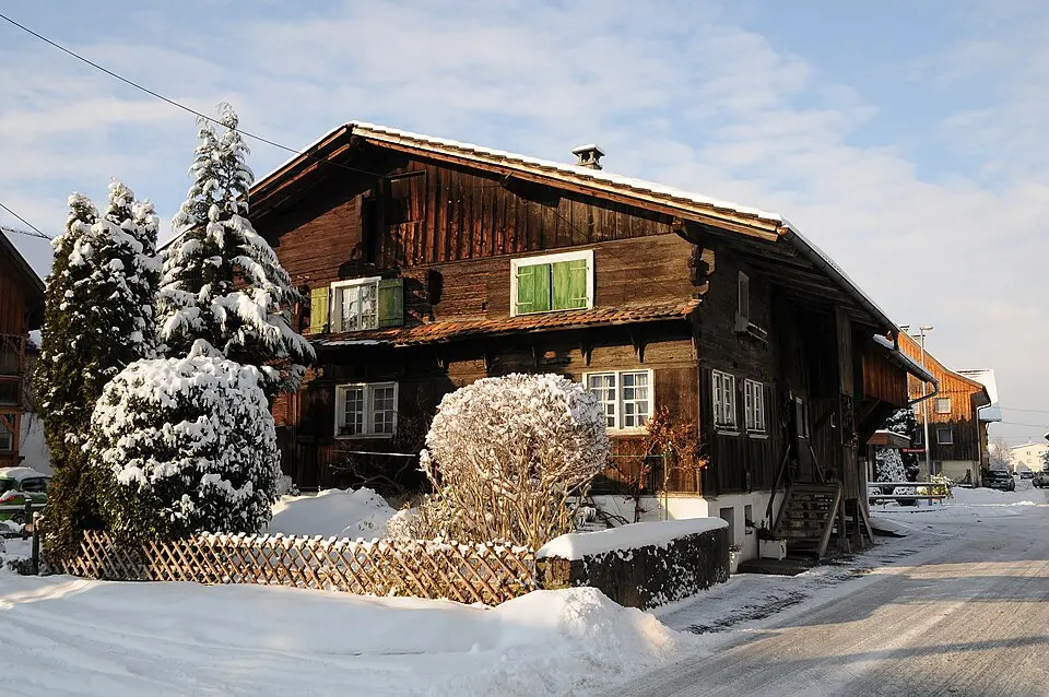Doppelwohnhaus mit Wirtschaftsteil