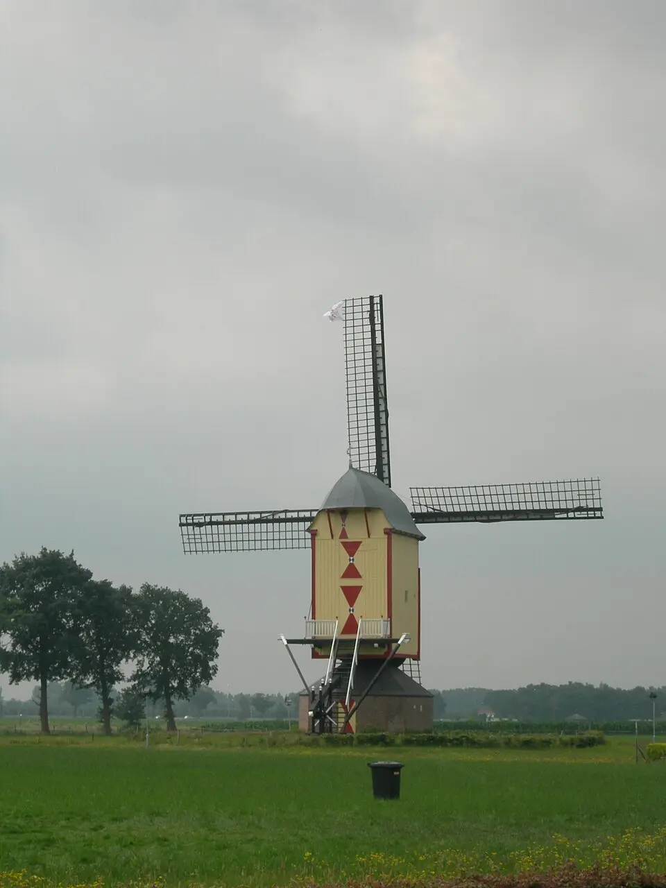 Image: Lumen at Dutch Wikipedia · Public domain Maasdonk